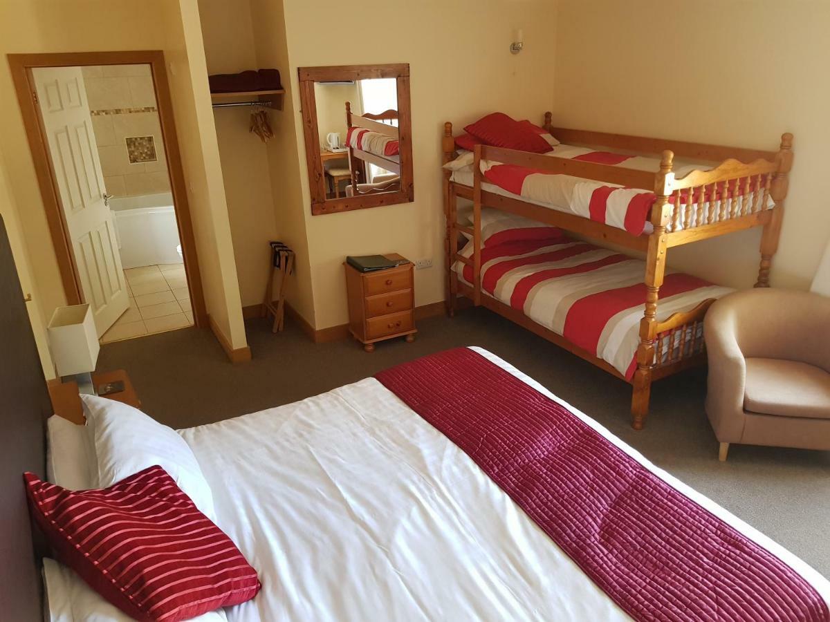 シーハウシズ The Olde School House Bed & Breakfast エクステリア 写真